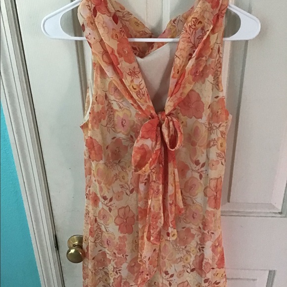 dresses and shirts - Picture 2 of 2